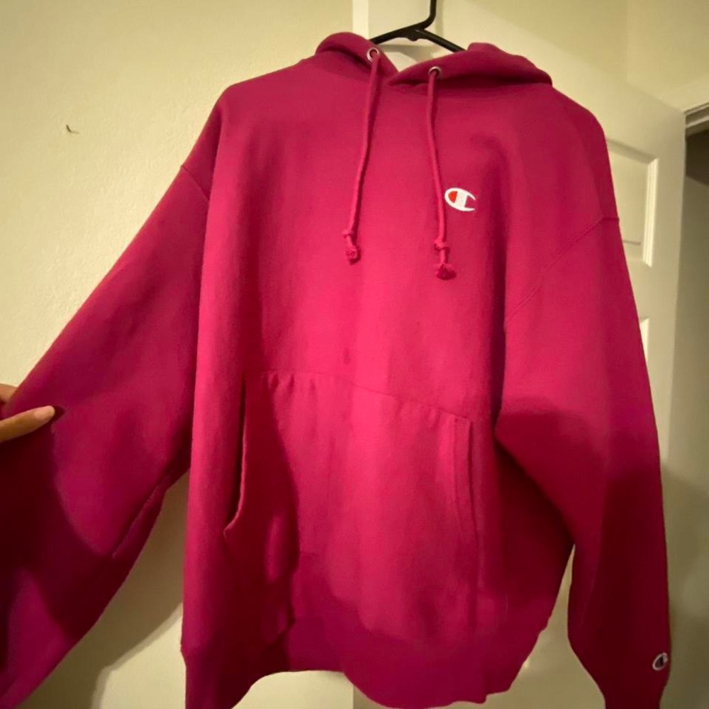 Adorable maroon champion hoodie. Worn a couple of times, feels and looks new!!